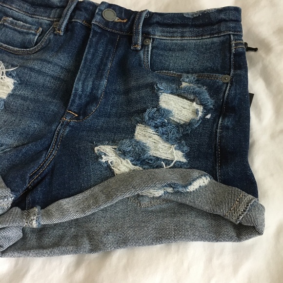 Blank NYC high rise distressed shorts - NWT - Picture 4 of 5